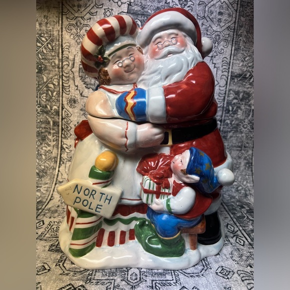 Cookie Jar Certified International Susan Winget Ceramic Santa and Mrs. Clause - Picture 8 of 12